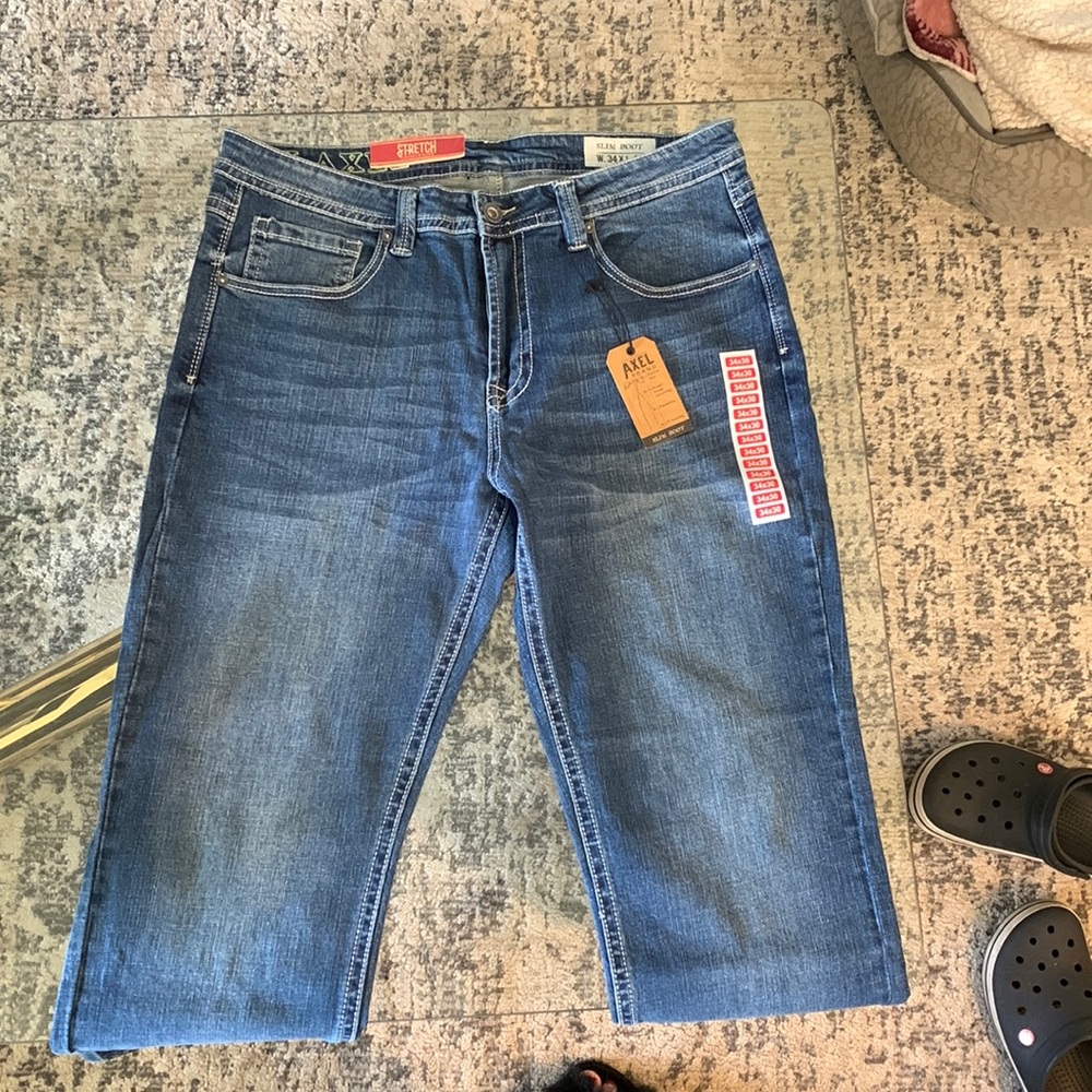 *NEVER WORN* 34X30 Axel Jeans